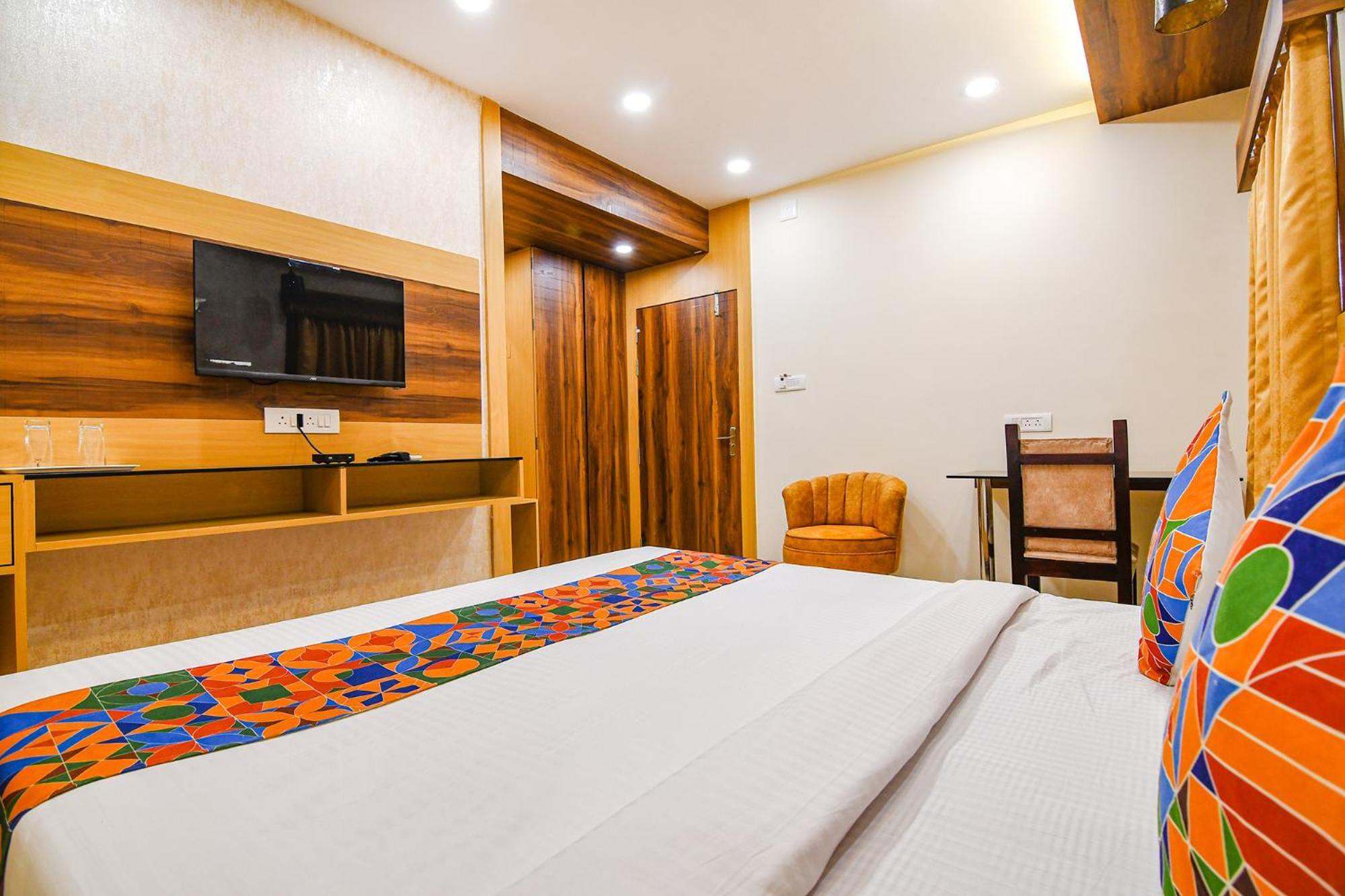 Fabhotel Sonali Golden Palace - Nr Bhubaneswar Railway Station Exterior photo