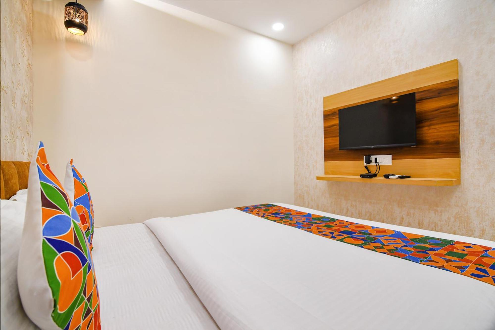 Fabhotel Sonali Golden Palace - Nr Bhubaneswar Railway Station Exterior photo